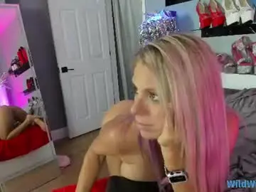 Chaturbate Free Live Porn of wildwifebarbie