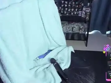 Chaturbate Live Sex Cam of roxy_clark