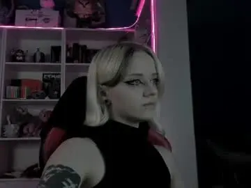Chaturbate Best live sex cam show of holy_mistresss