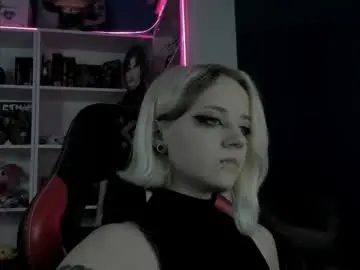 Chaturbate Sex Cam of holy_mistresss