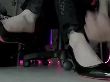 Chaturbate Free Porn Cam of holy_mistresss