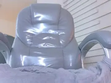 Chaturbate Live Sex Cam of shanntal__