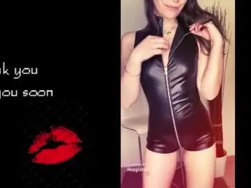 Chaturbate Free Porn Cam of oliviaogk