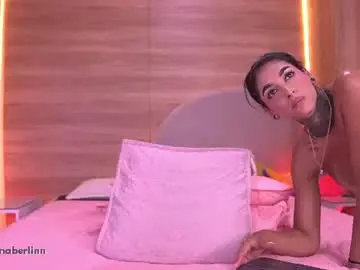 Chaturbate Live Sex Cam of dannaberlin