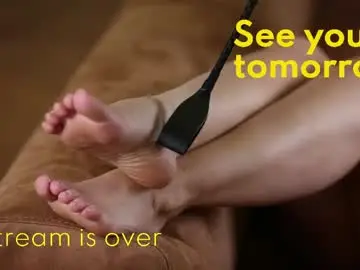 Chaturbate Live Sex Cam of divine_kim