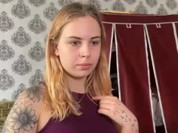 Chaturbate Adult Video Chat of alismoona