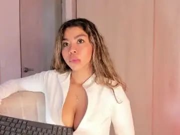 Chaturbate Sex Cam of melina_ferrer1