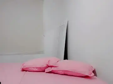 Chaturbate Adult Webcam of rosiegirl_