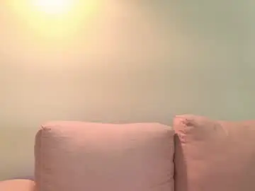 Chaturbate Live Sex Cam of mialuxx