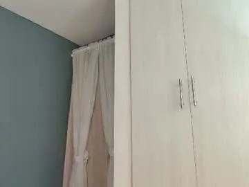 Chaturbate Watch Live Sex Cams of mialuxx
