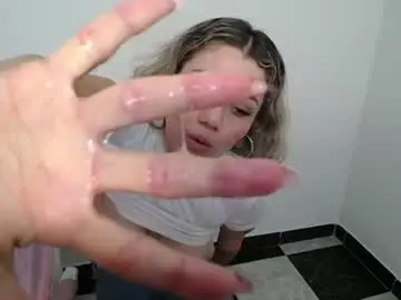 Chaturbate Nude Webcam of isabella_wish1