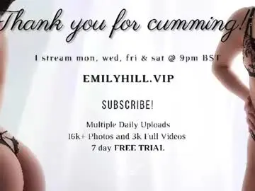 Chaturbate Free Live Porn of littlee33