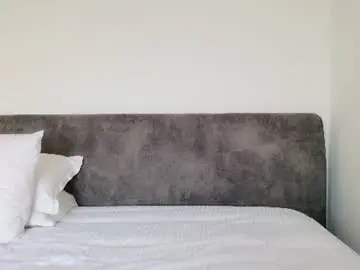 Chaturbate Free Live Porn of little_red_diamond