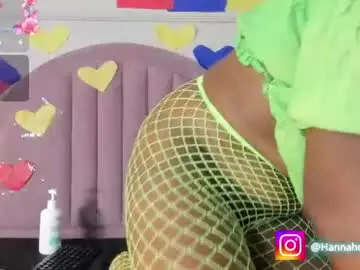 Chaturbate Live Sex Cam of hanaahquinn