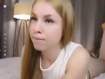 Chaturbate Watch Live Sex Cams of cinacandy