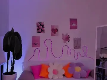 Chaturbate Free Live Porn of ginnygingergirl
