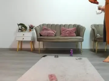 Chaturbate Nude Webcam of holly_wood18