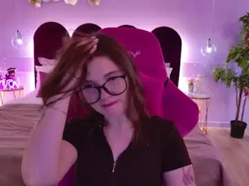 Chaturbate Adult Webcams of carolinasherry