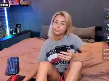Chaturbate Watch Live Sex Cams of kristinasexyhot