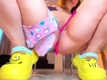 Chaturbate Watch Live Sex Cams of girlsquirts_