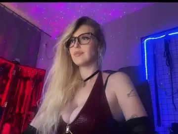 Chaturbate Live Sex Cam of liya_ray