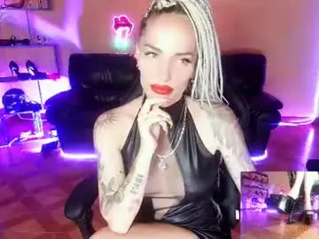 Chaturbate Adult Webcams of monicamaxwell2
