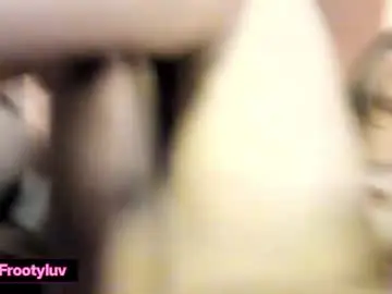 Chaturbate Live Sex Cam of nataly_05