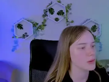 Chaturbate Live Sex Cam of sadie_peach