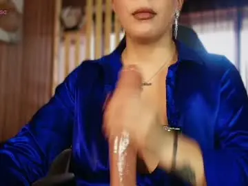 Chaturbate Live Sex Cam of camilaachainn