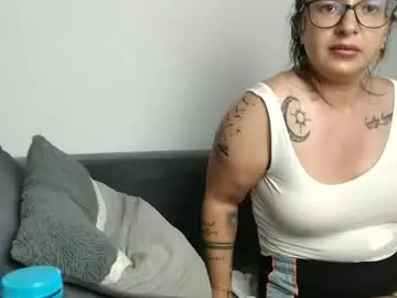 Chaturbate Nude Webcam of larysalovexxx94
