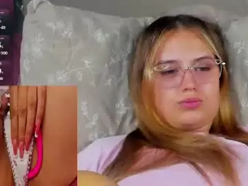 Chaturbate Watch Live Sex Cams of shei1a_shy