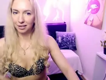 Chaturbate Watch Live Sex Cams of cute_smile_shy
