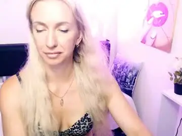 Chaturbate Watch Live Sex Cams of cute_smile_shy