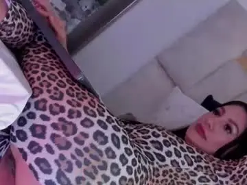 Chaturbate Nude Webcam of halie728
