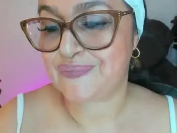 Chaturbate Watch Live Sex Cams of gia_nahomi