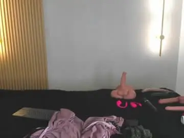 Chaturbate Live Sex Cam of liah_cleir