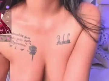 Chaturbate Live Sex Cam of tashi_cute7