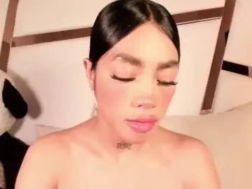 Chaturbate Live Sex Cam of sussie_thompsom