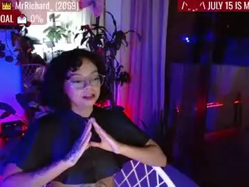 Chaturbate Best live sex cam show of sweet_bluee