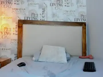 Chaturbate Live Sex Cam of lucia_khan