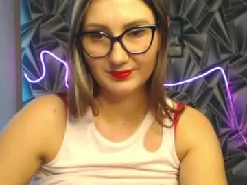 Chaturbate Nude Webcam of nikkikiss___