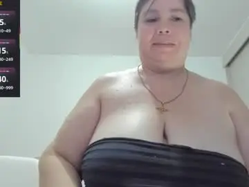 Chaturbate Live Sex Cam of esmeraldo_mfc