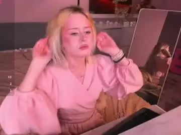 Chaturbate Adult Webcam of kiki_peach