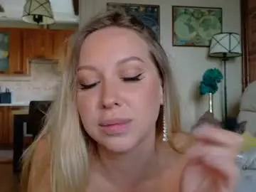 Chaturbate Watch Live Sex Cams of _mari_