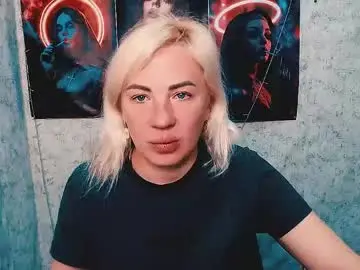 Chaturbate Adult Webcam of alinafrey_