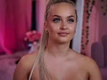 Chaturbate Watch Live Sex Cams of elyssawetxx
