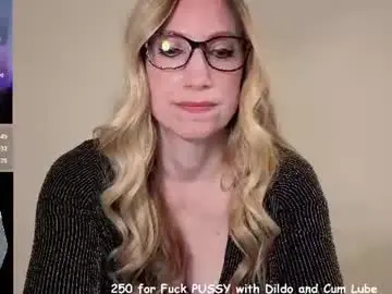 Chaturbate Live Sex Cam of wynfreya