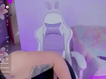 Chaturbate Watch Live Sex Cams of heey_kitty