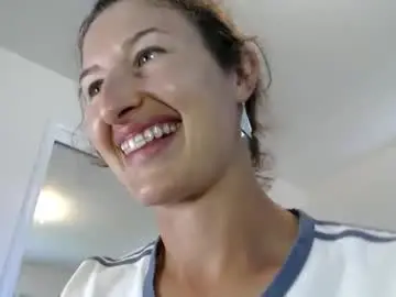 Chaturbate Live Sex Cam of wildrose_l