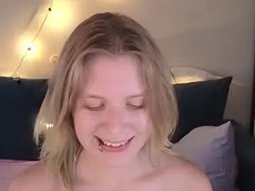 Chaturbate Free Live Porn of viki_charm